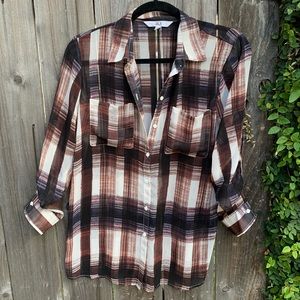 Light Weight Button Up